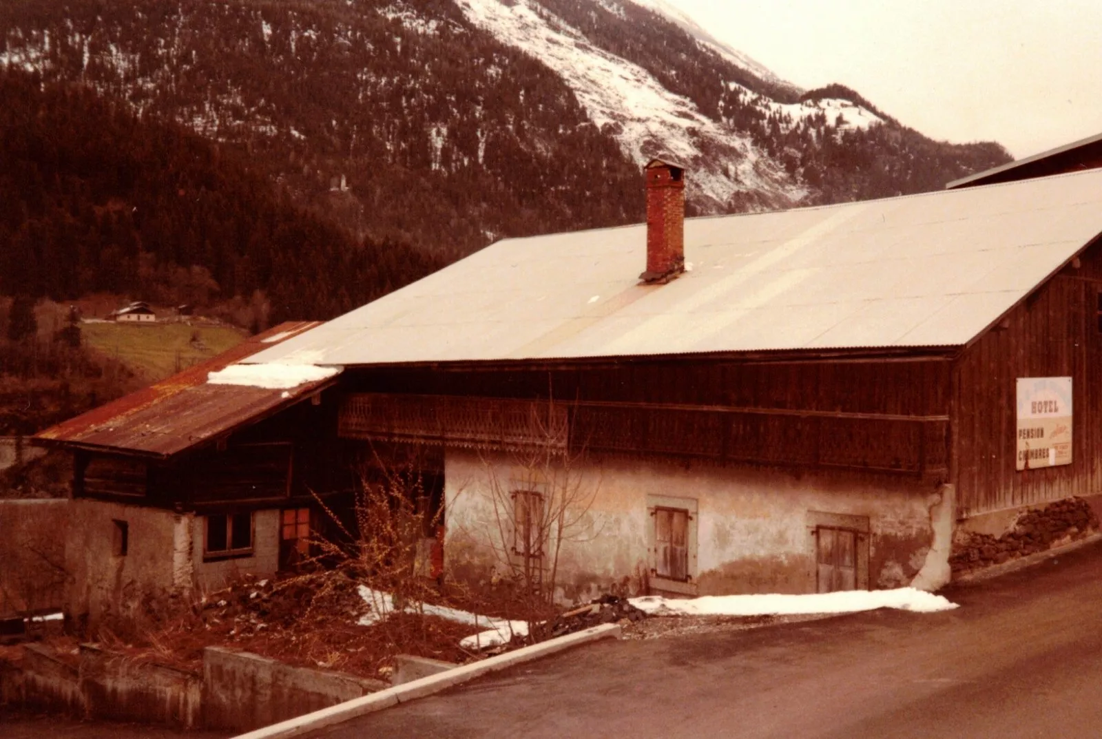 La ferme et la grange d'origine